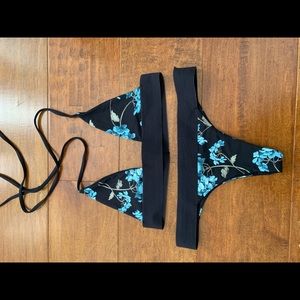 Frankies bikinis